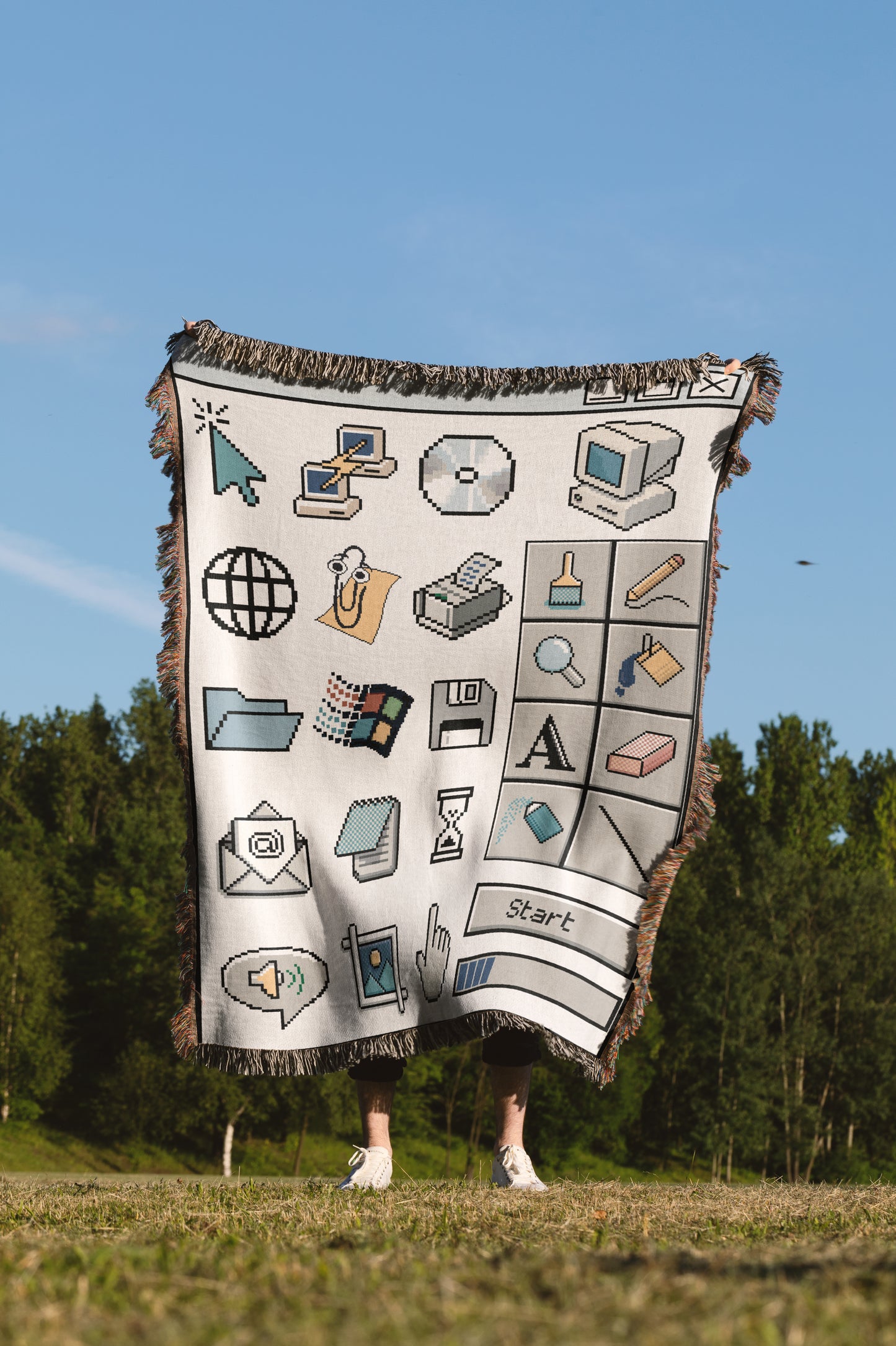 Retro PC - Woven Blanket